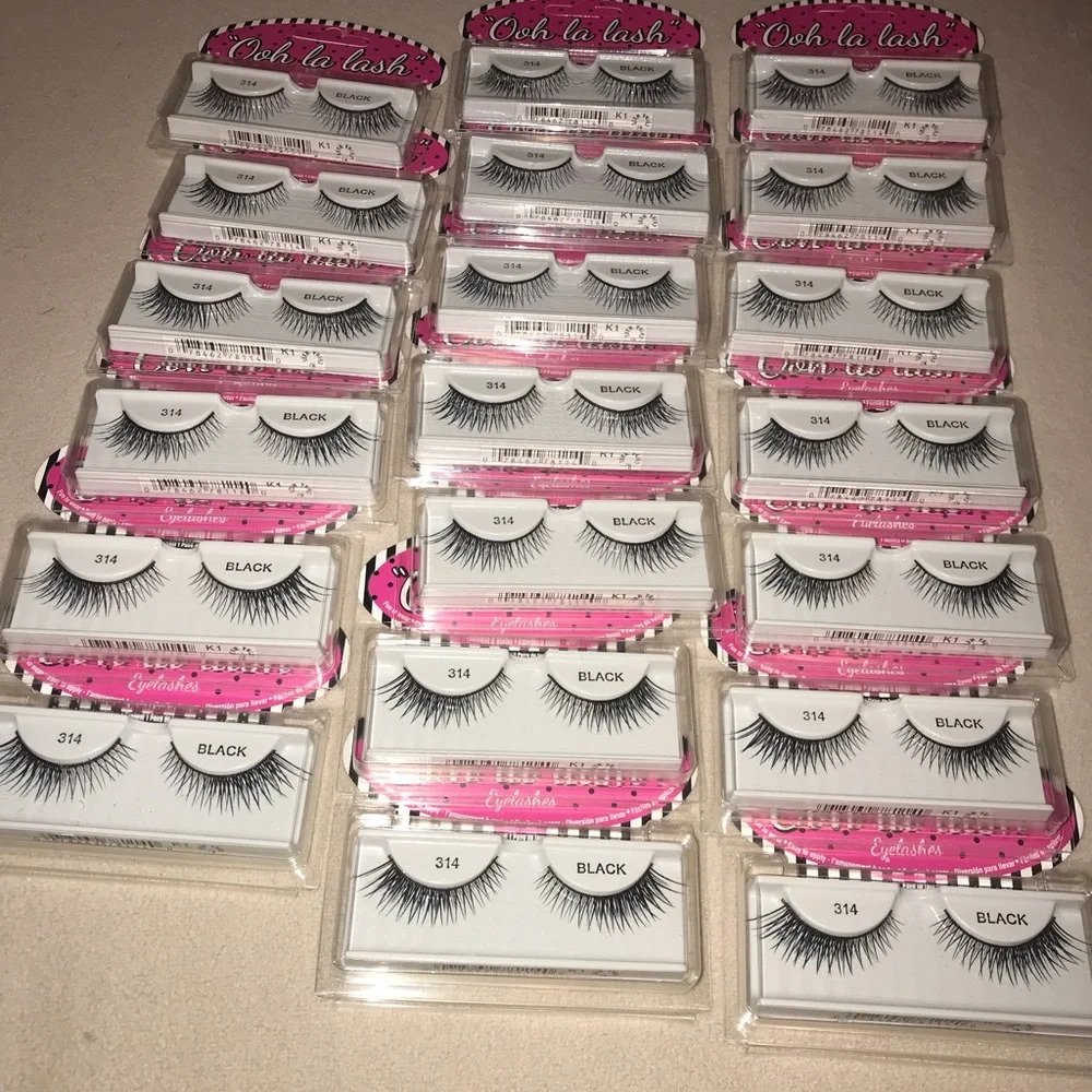 72 pairs of eyelashes! Box of eyelashes!!!! - Picture 3 of 3